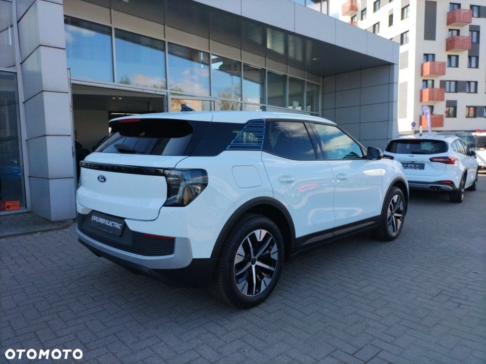 Ford Explorer - 5