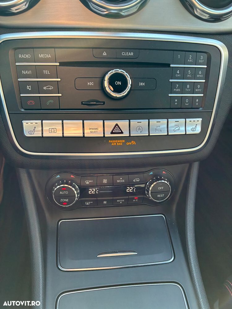 Mercedes-Benz GLA 250 4MATIC 7G-DCT AMG Line - 17