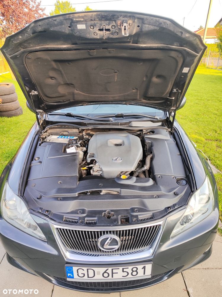 Lexus IS - 5