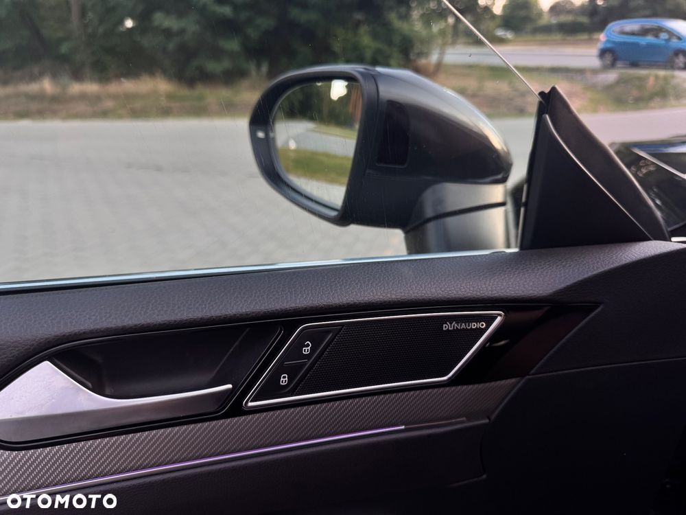 Volkswagen Arteon 2.0 TDI SCR 4Motion DSG R-Line - 32
