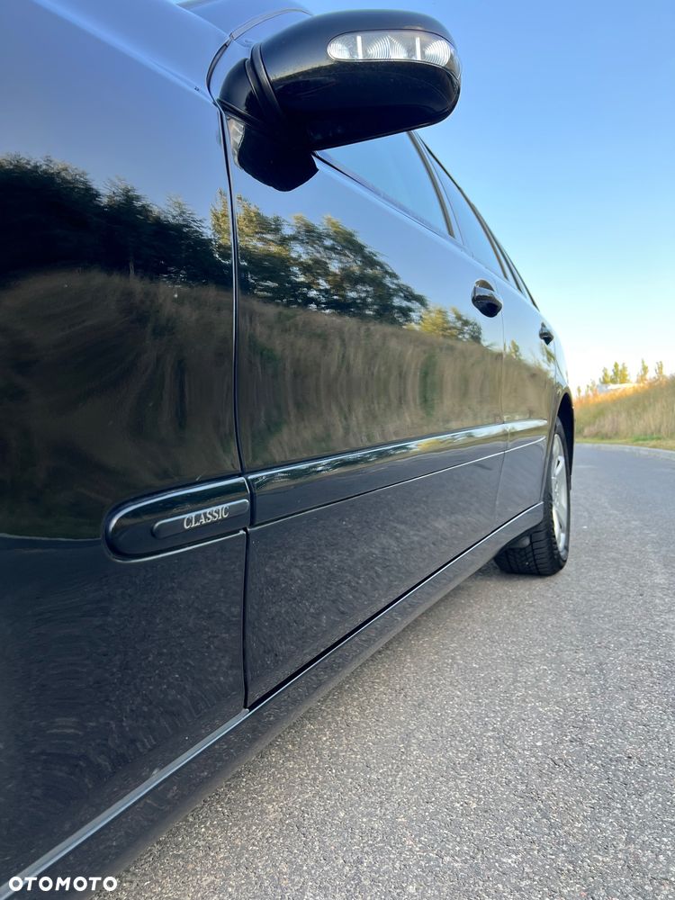 Mercedes-Benz Klasa E 270 CDI T Classic - 18