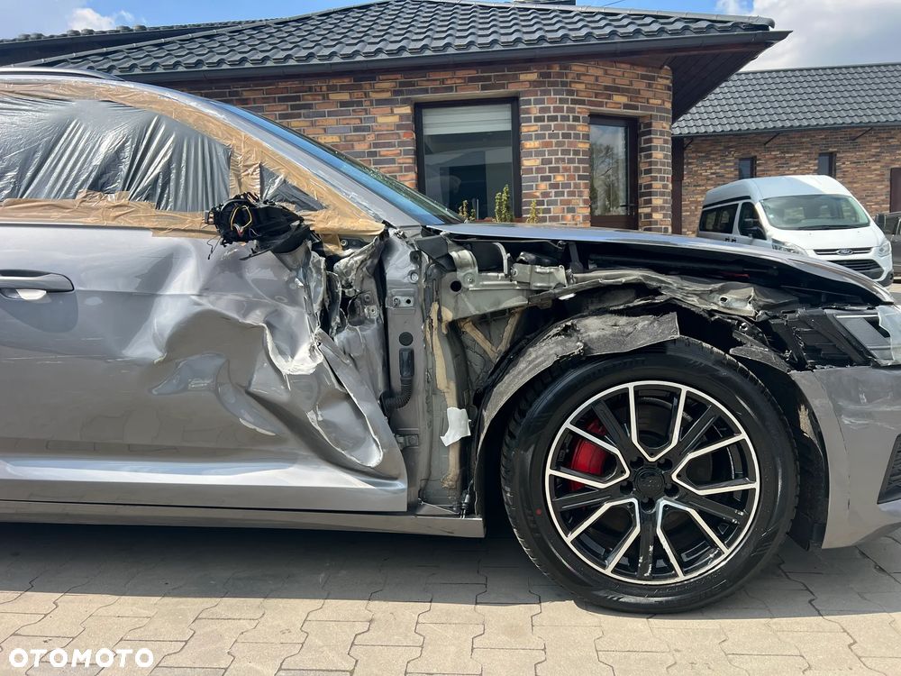 Audi A6 Avant 45 TDI quattro S tronic - 24