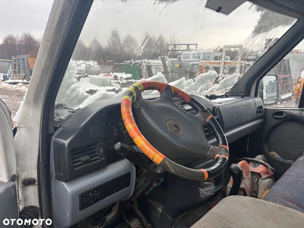 Mercedes-Benz 412 - 9