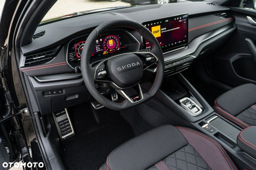 Skoda Octavia 2.0 TSI RS DSG - 11