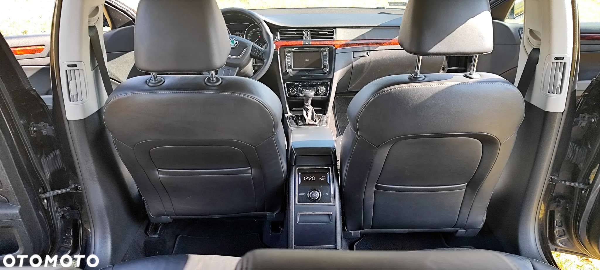 Skoda Superb 2.0 TDI Elegance DSG - 31