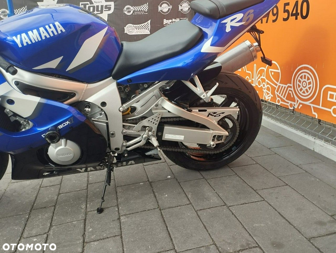 Yamaha R6 - 2