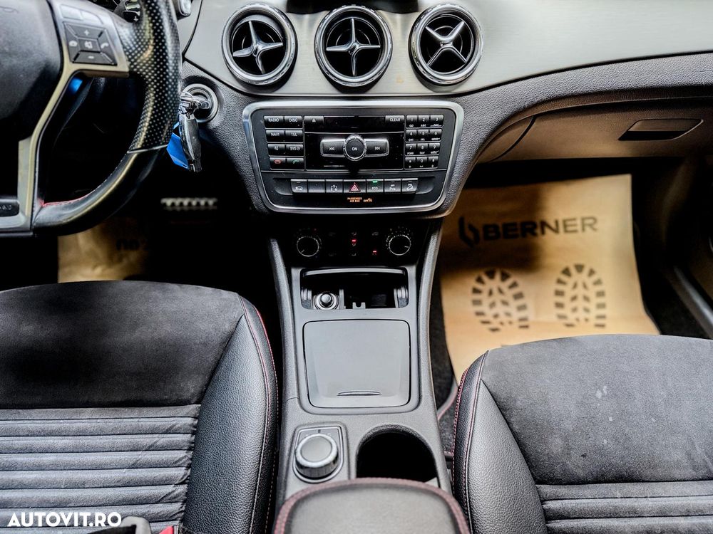 Mercedes-Benz GLA 200 d 4MATIC 7G-DCT AMG Line - 15