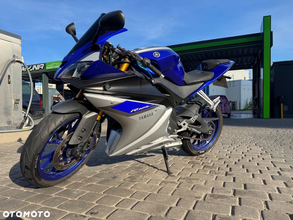 Yamaha YZF - 6