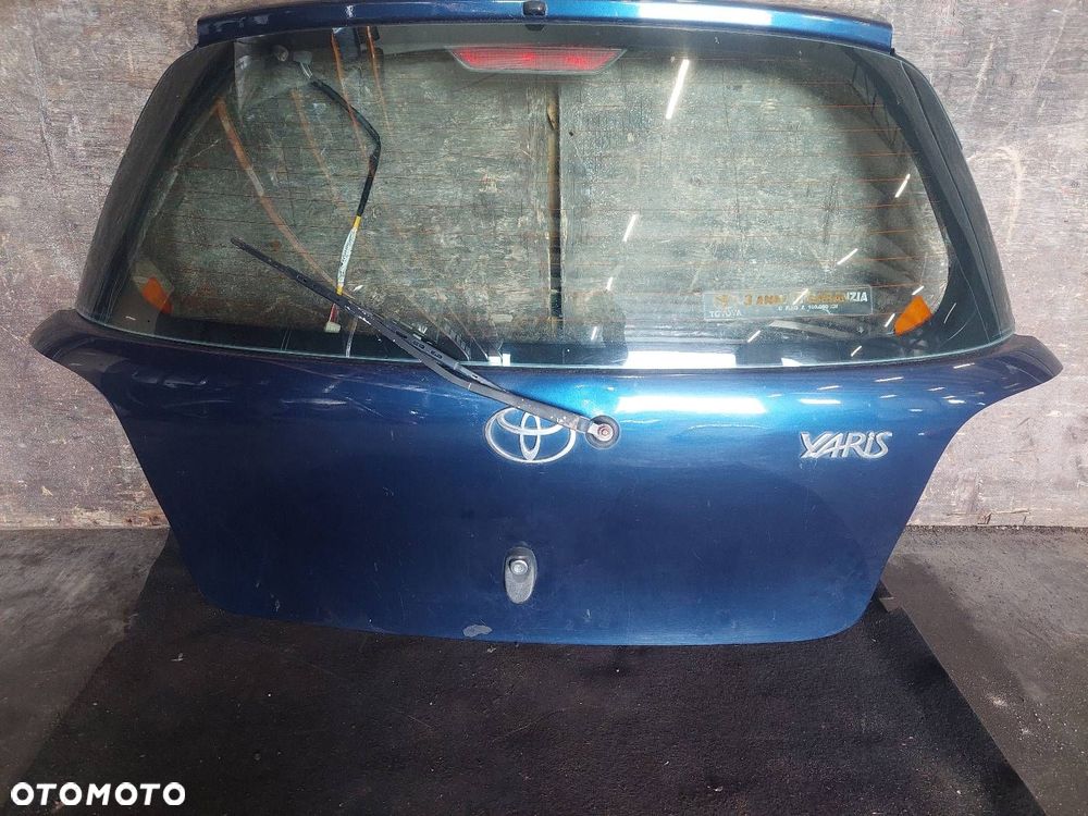 KOMPLETNY TYŁ KLAPA BAGAŻNIKA ZDERZAK TYŁ LAMPY TOYOTA YARIS I LIFT 8P4 - 11