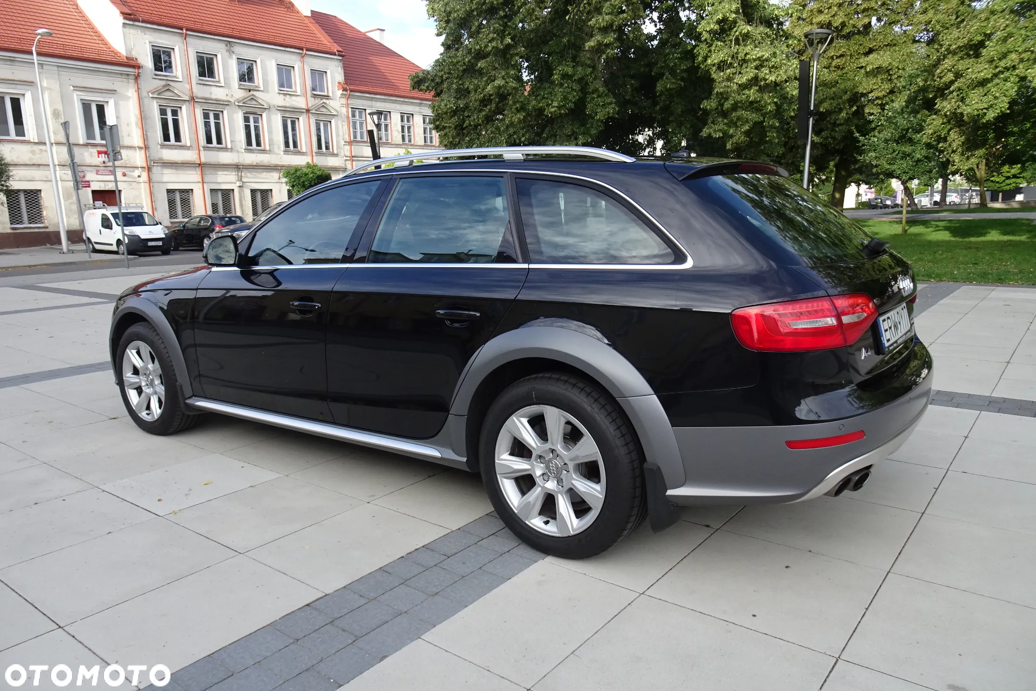 Audi A4 Allroad 2.0 TDI Quattro S tronic - 4