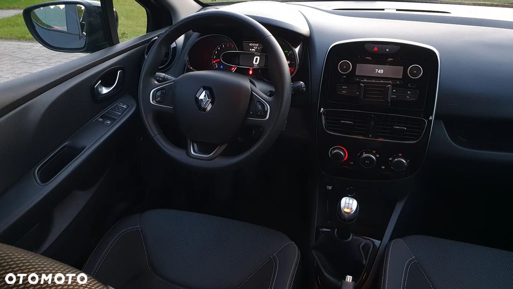 Renault Clio - 11