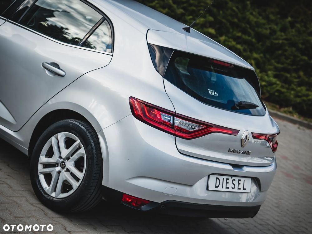 Renault Megane 1.5 Blue dCi Limited - 17