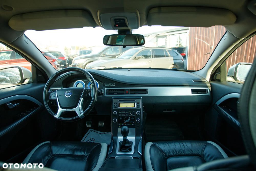 Volvo V70 2.5T R-Design Summum - 19
