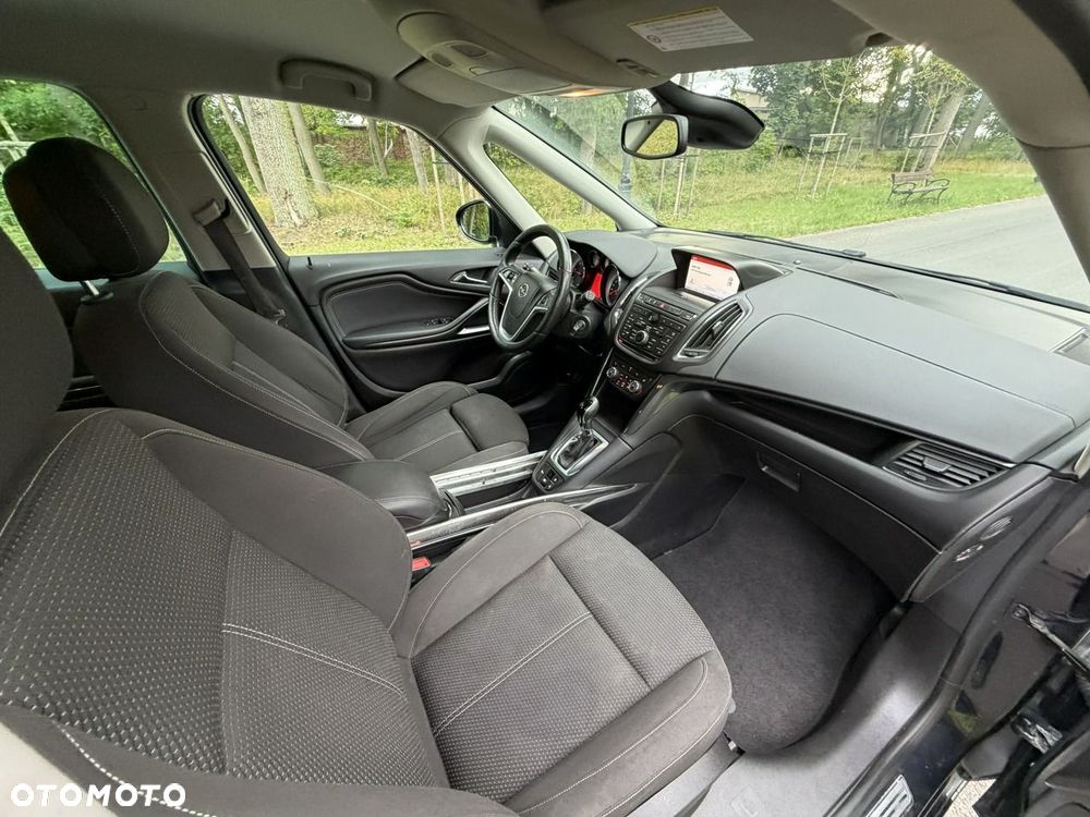 Opel Zafira - 32