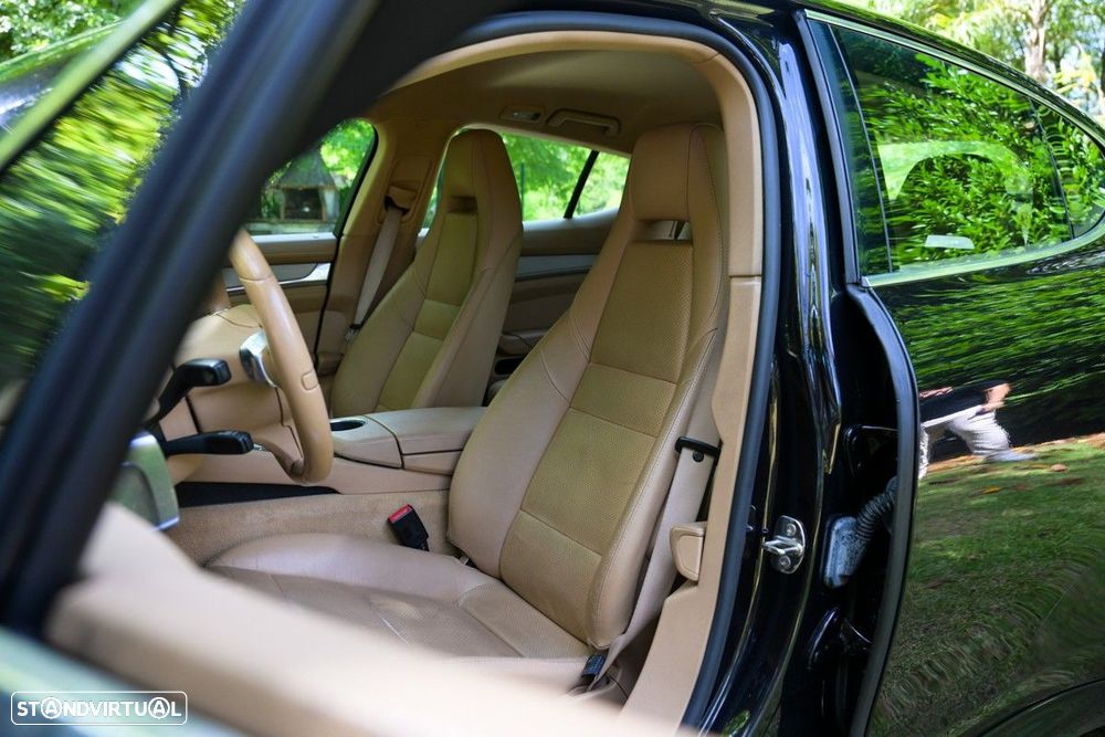 Porsche Panamera S Hybrid J19 - 45