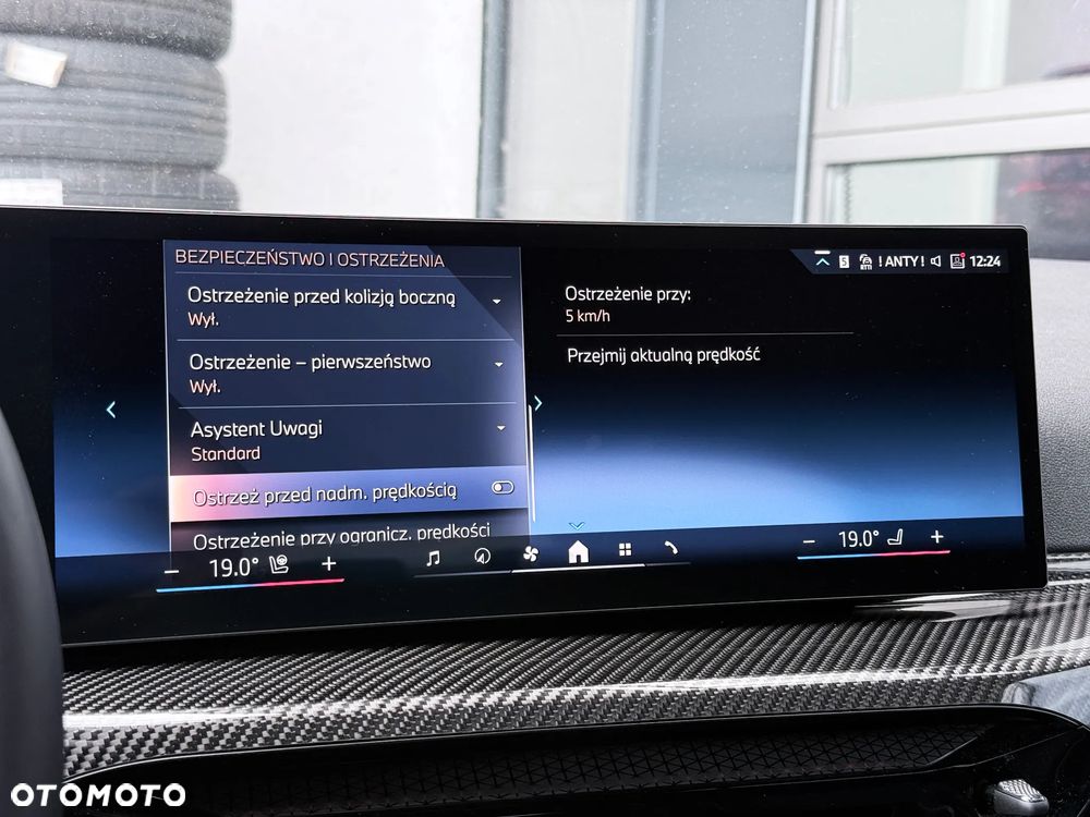 BMW Seria 3 320d xDrive M Sport - 41