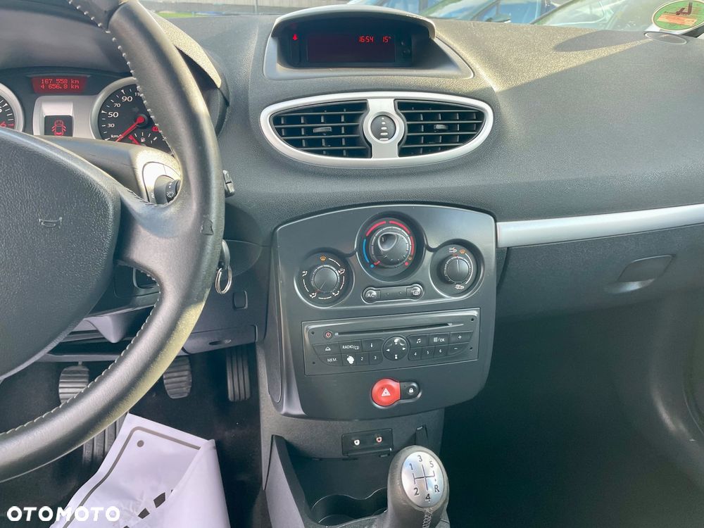 Renault Clio 1.2 16V 75 Dynamique - 32