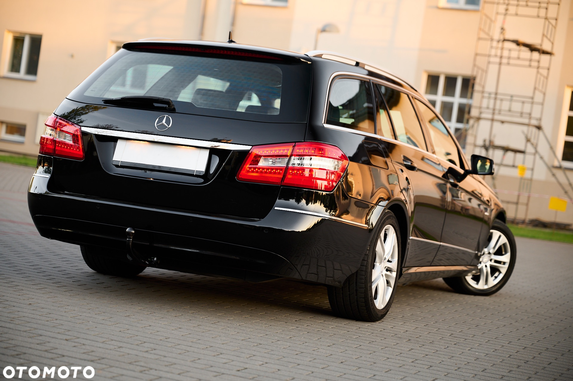 Mercedes-Benz Klasa E 200 BlueTEC 7G-TRONIC Avantgarde - 3