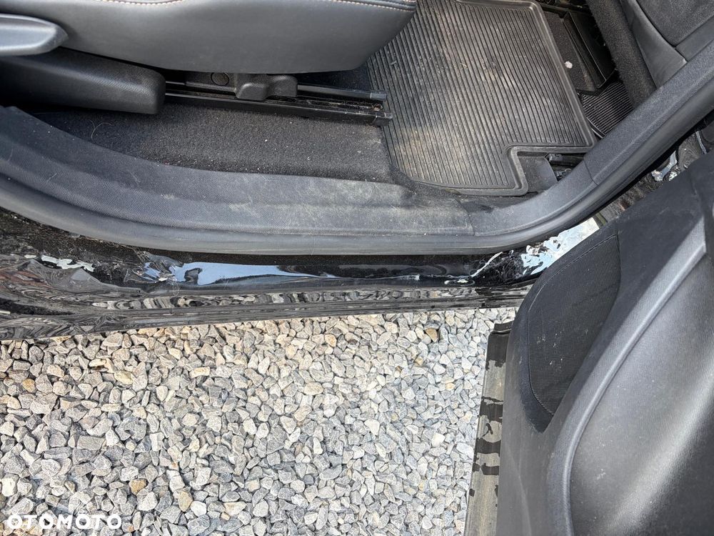 Peugeot 5008 1.6 PureTech GT S&S EAT8 - 11