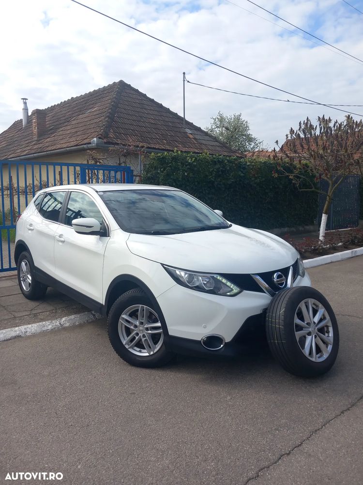 Nissan Qashqai 1.5 DCI TEKNA - 2