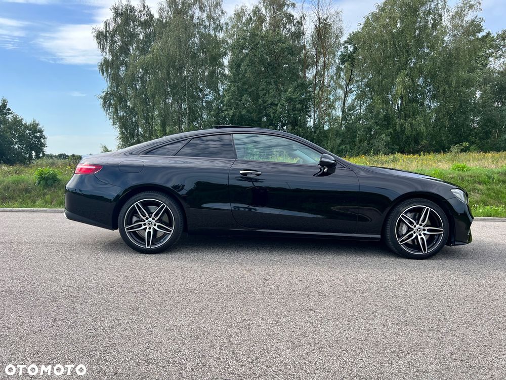 Mercedes-Benz Klasa E 400 4-Matic 9G-TRONIC - 5
