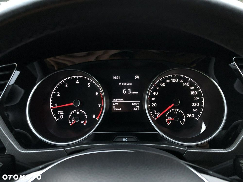 Volkswagen Touran - 15