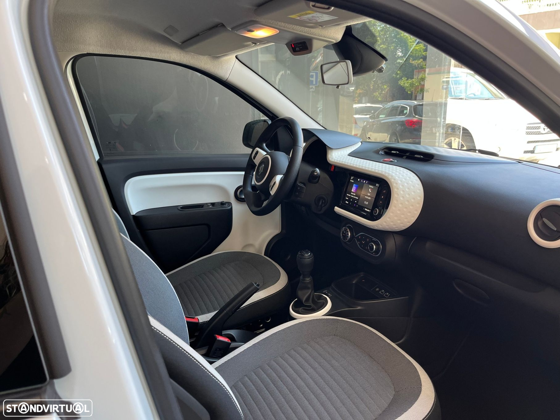 Renault Twingo 1.0 SCe Zen - 10
