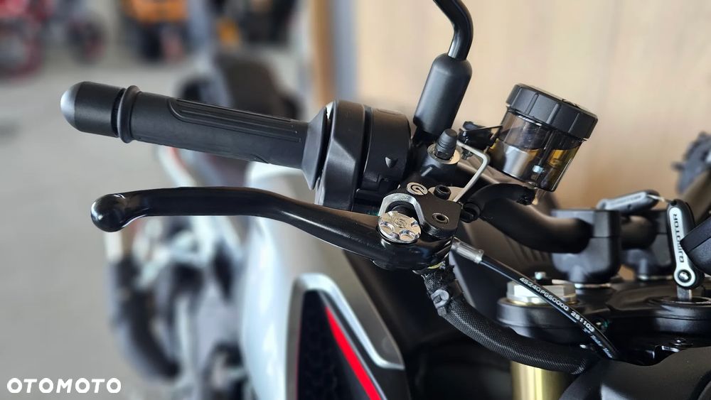 QJMOTOR SRK 800 - 13