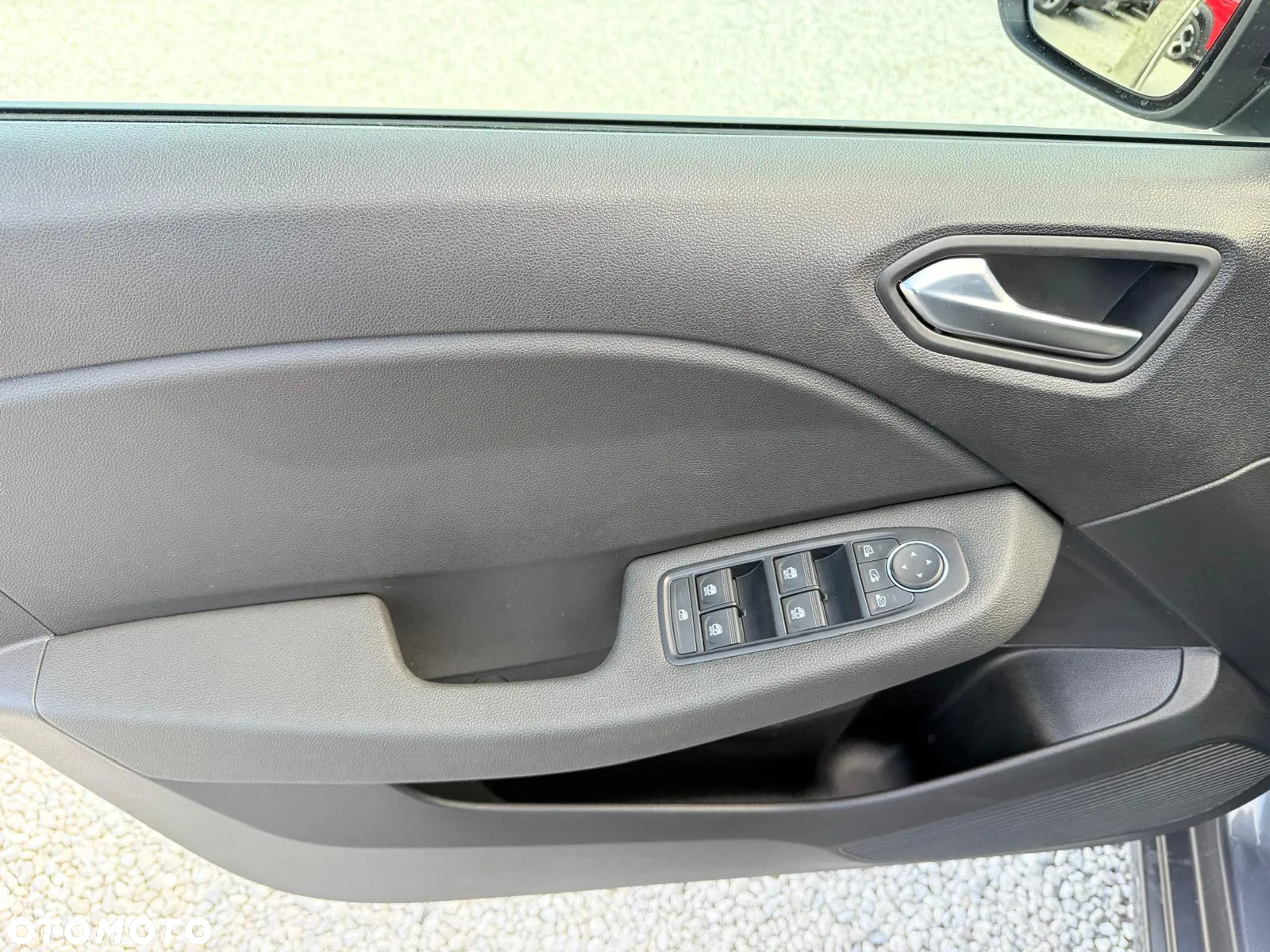Renault Clio TCe 90 EQUILIBRE - 18