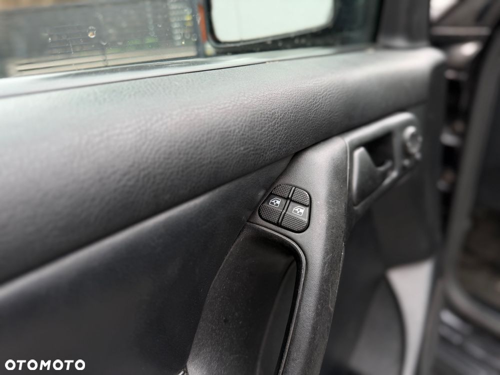 Volkswagen Golf - 16