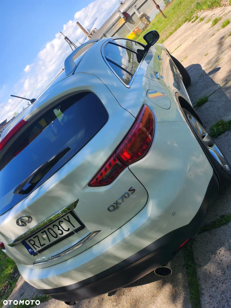 Infiniti Q70 3.0d S - 5