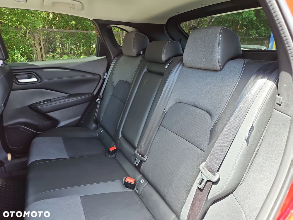 Nissan Qashqai 1.3 DIG-T MHEV N-Connecta Xtronic - 17