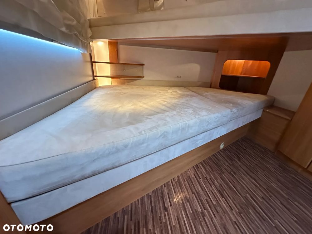 Hymer-Eriba 680 NOVA-GL z napędem, klimatyzacją i łóżkami piętrowymi. - 15