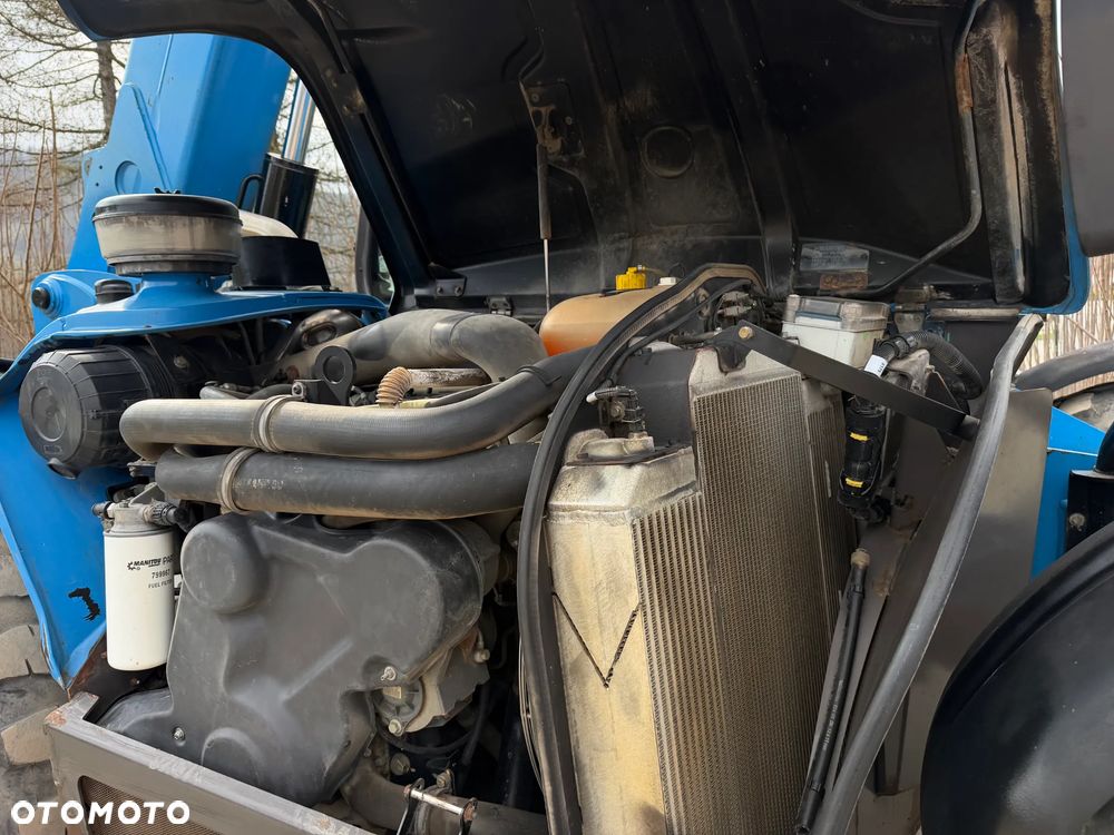 Manitou MT932 Ładowarka Teleskopowa 9m wysuw!  UDŹWIG 3,2 TONY! Przebieg 2600 mtg. jak Nowa z SALONU 2016 rok z Norwegii z Gospodarstwa rolnego! Silnik DEUTZ 110 km. Aktualne Serwisy w Dekra. Nowy Model sterowane wszystko z 1 dżojstika. Widły i łyżka. Ani deka luzu czy wycieku. OKAZJA! Jazda REWERS + 4 biegi. Skręt 3 tryby. - 12