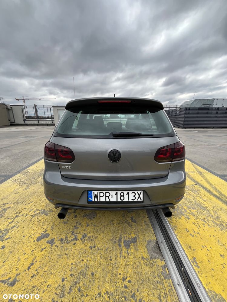 Volkswagen Golf 2.0 GTI - 5