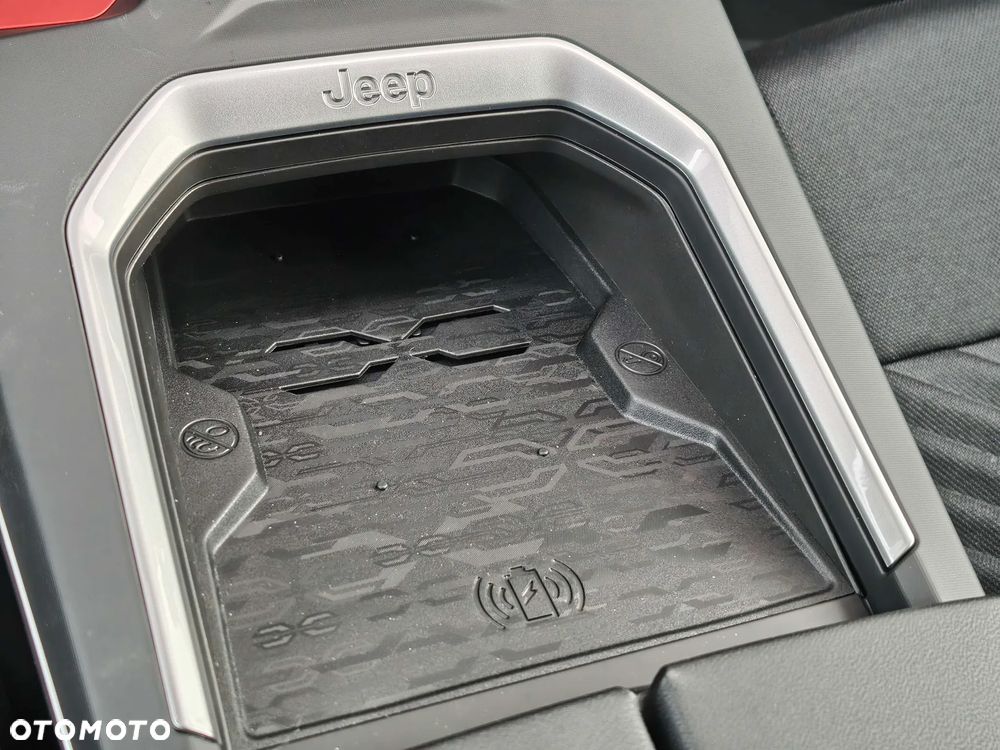 Jeep Compass 73.7kWh Altitude FWD - 17