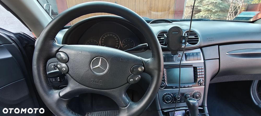 Mercedes-Benz CLK - 11