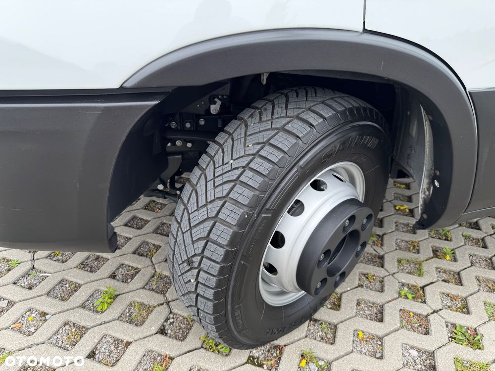 Iveco Daily‼️72C18‼️2021r 3.0 HI-MATIC Chłodnia/Mroźnia zakres -32C THERMO KING V-500 MAX Źródło Zasilania 400V Grube Ściany/Podłoga Przegroda komorowa‼️ Full LED na bliźniaku Salon Polska DMC7200kg - 25