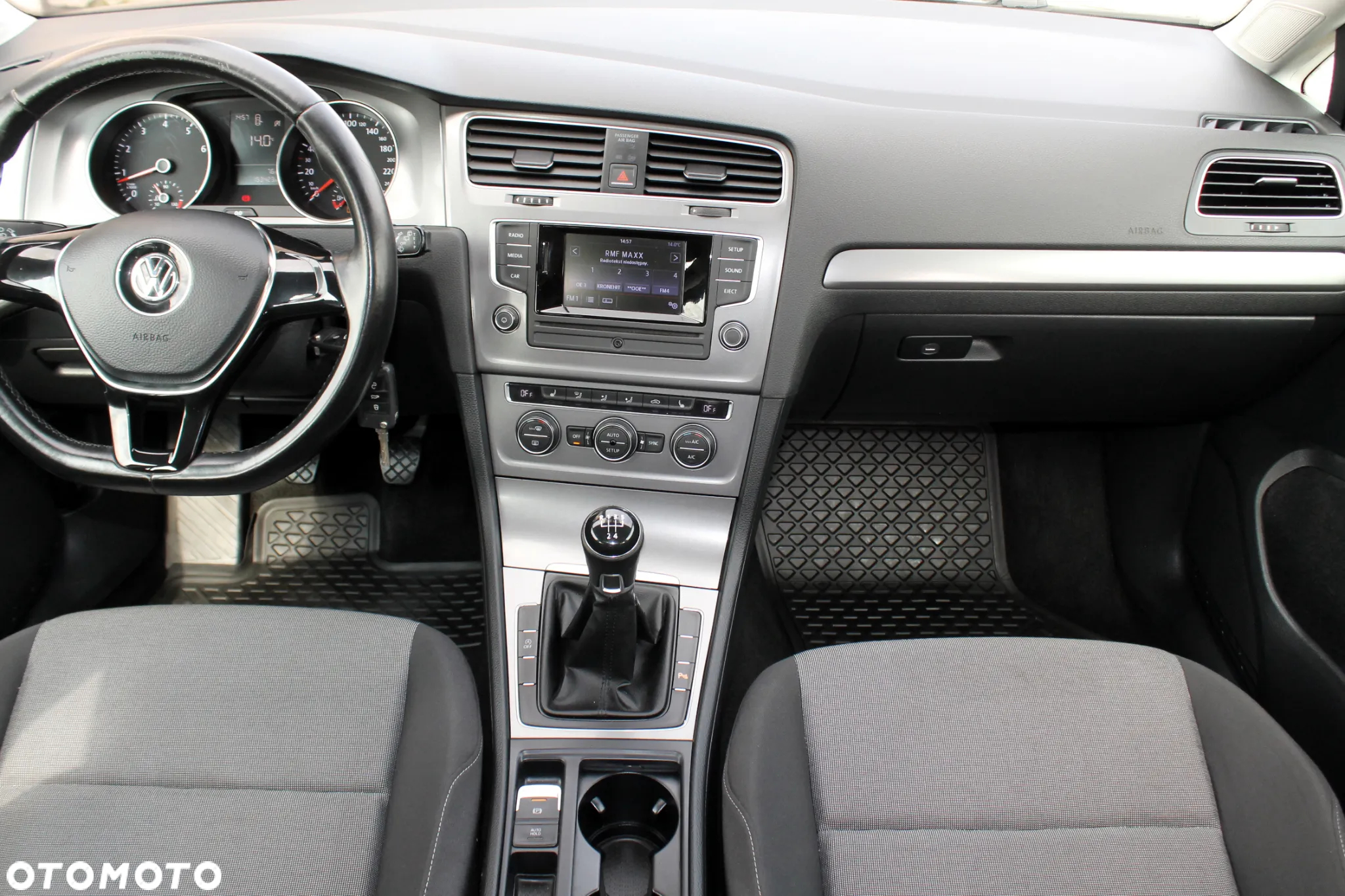 Volkswagen Golf VII 1.2 TSI BMT Trendline - 9