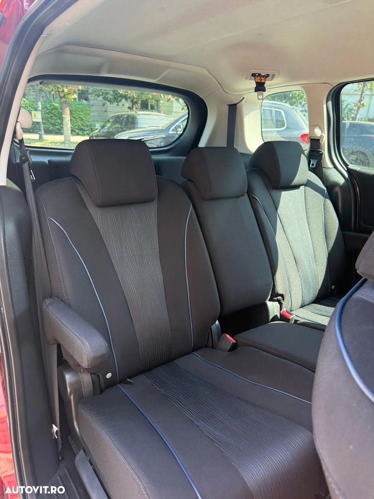 Mazda 5 CD116 CE - 11
