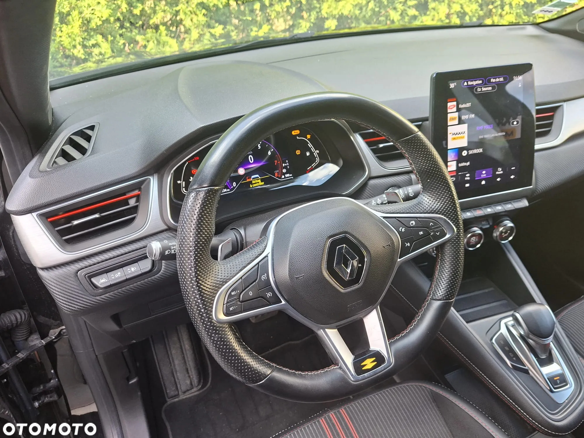 Renault Captur TCe 140 EDC GPF R.S LINE - 12