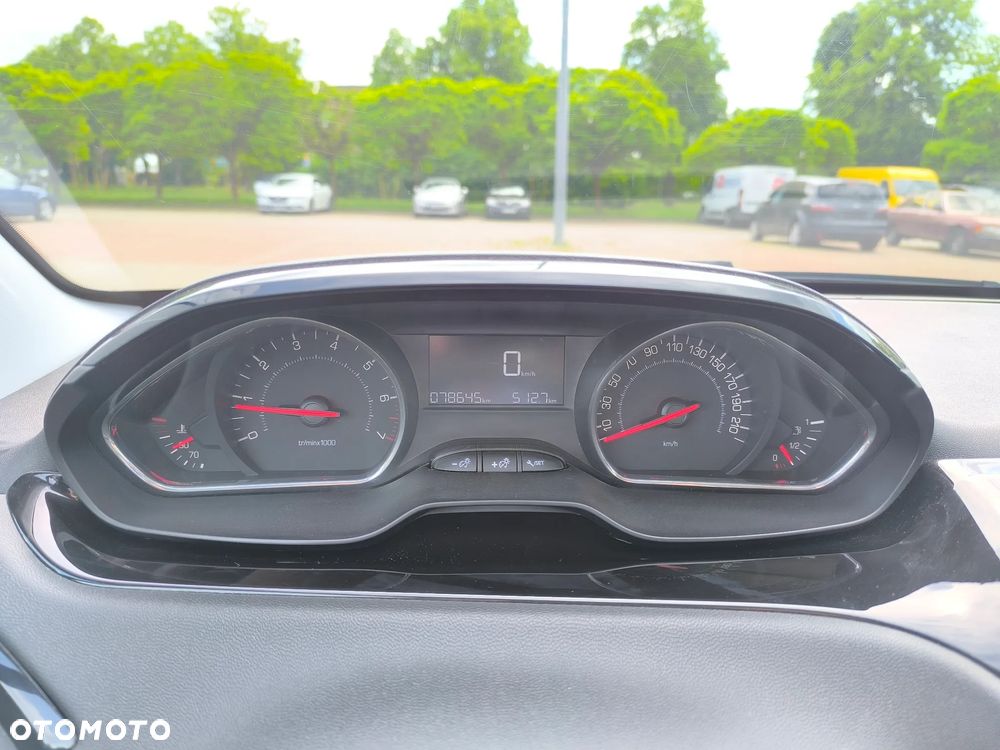 Peugeot 208 1.2 VTi Allure - 5