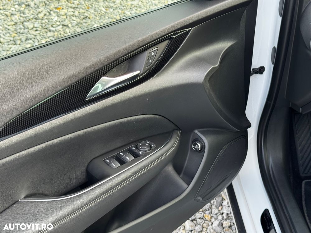 Opel Insignia Sports Tourer 2.0 Diesel Aut Exclusive - 28