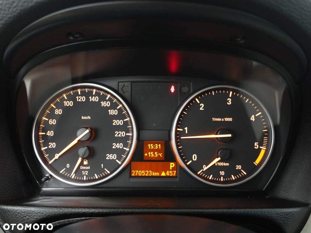 BMW Seria 3 320d xDrive DPF - 35