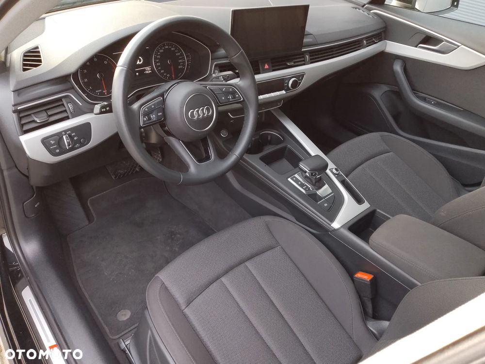 Audi A4 Limousine 35 TFSI mHEV S Line S tronic - 16