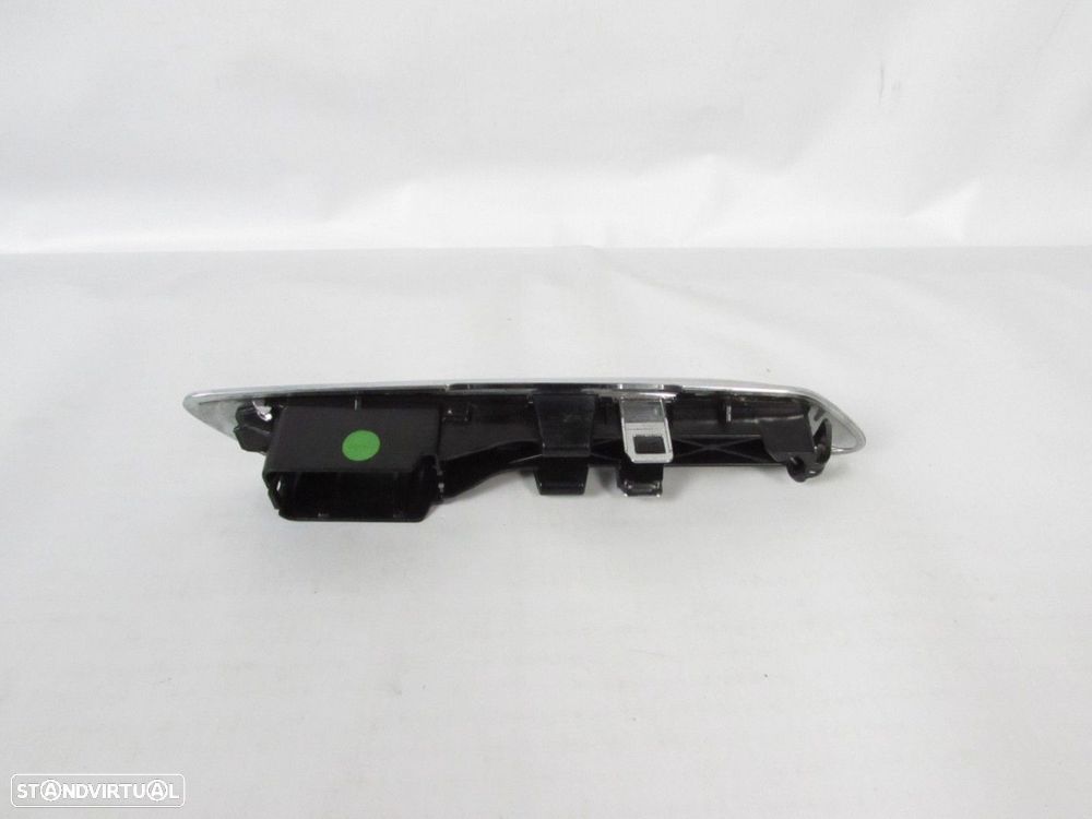 Friso guarda-lamas 2ª Fase Direito/Frente Seminovo/ Original BMW 5 (F10)/BMW 5 T... - 2