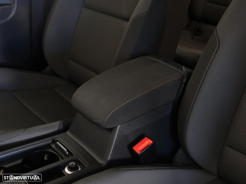 VW Golf 1.5 TSI BM Confortline - 44