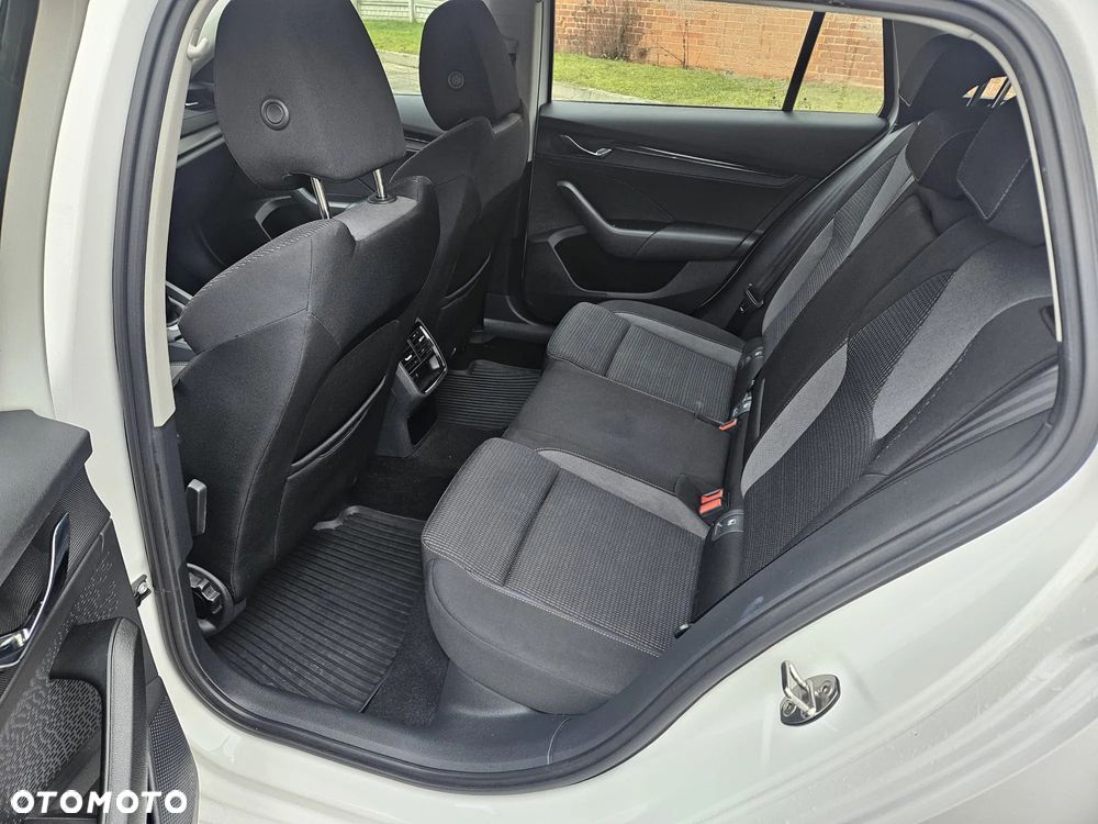 Skoda Octavia 1.5 TSI ACT Ambition - 11