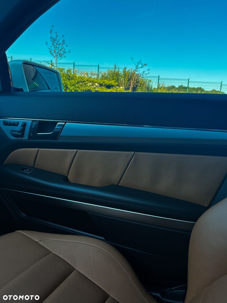 Mercedes-Benz Klasa E 500 BlueEffICIENCY - 27