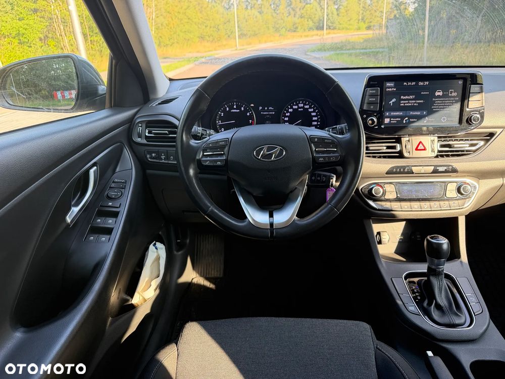 Hyundai i30 1.5 T-GDI 48V Comfort DCT - 16